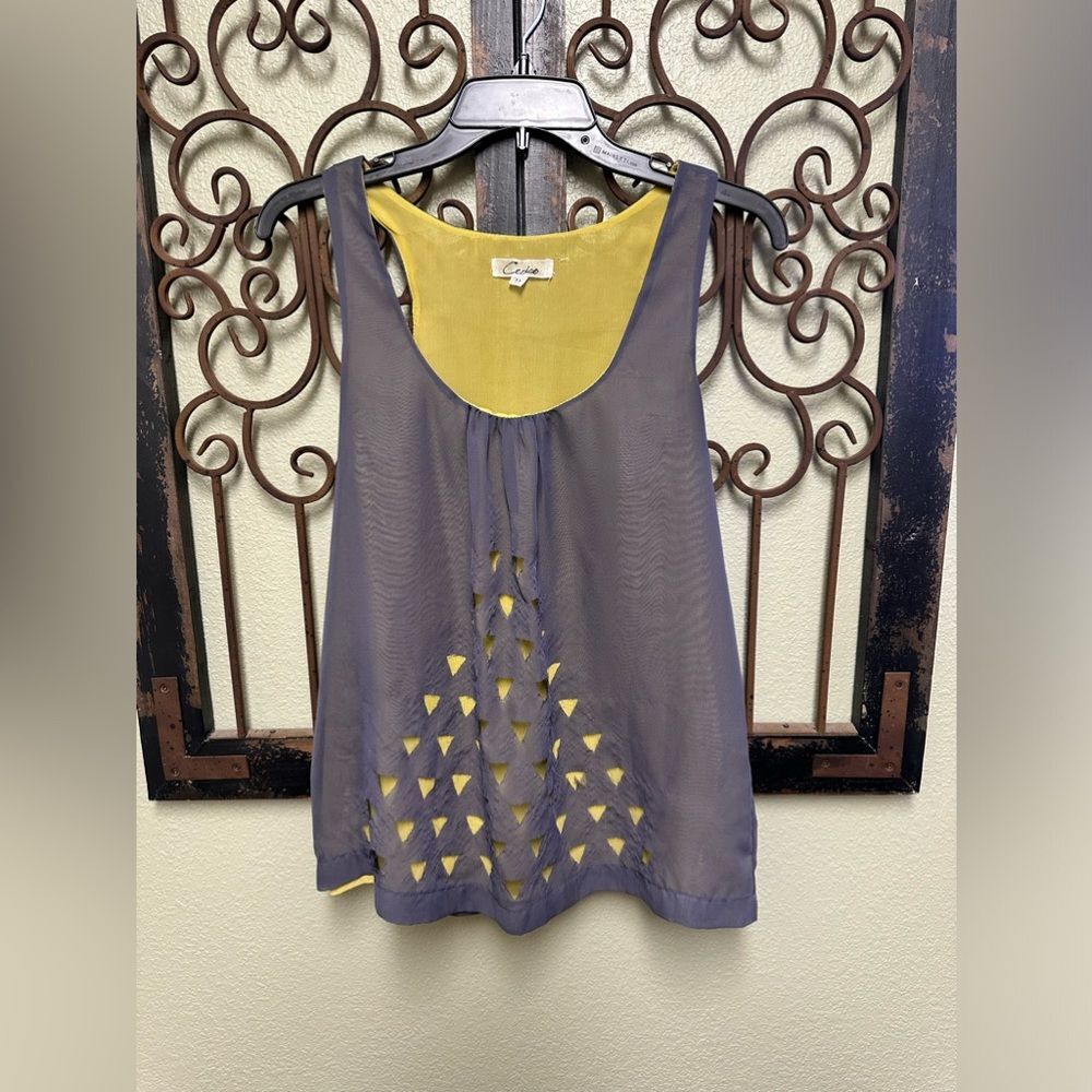 Cecice sleeveless grey/yellow cutout top